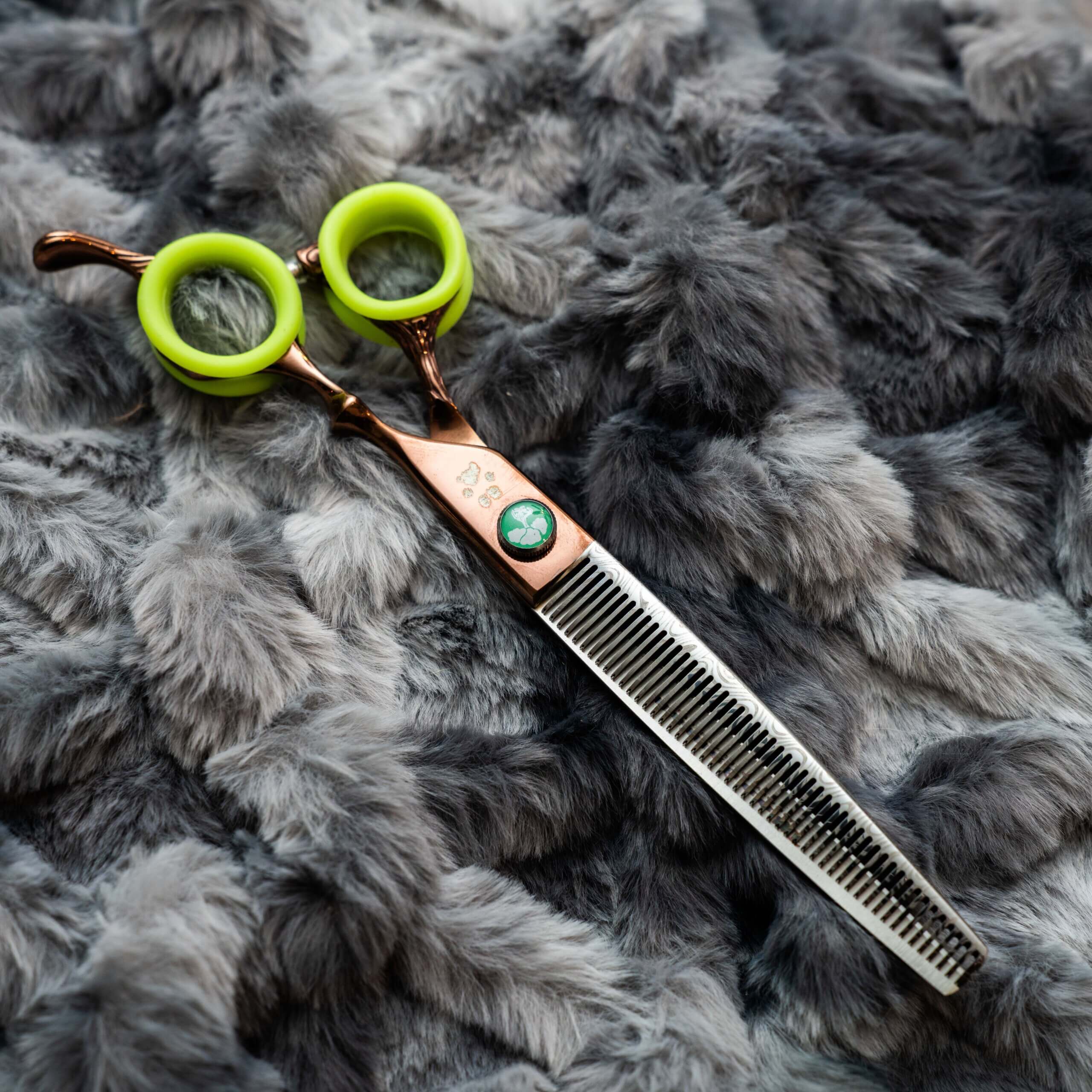 Dog Grooming shear Woodsman Thinner GroomBox
