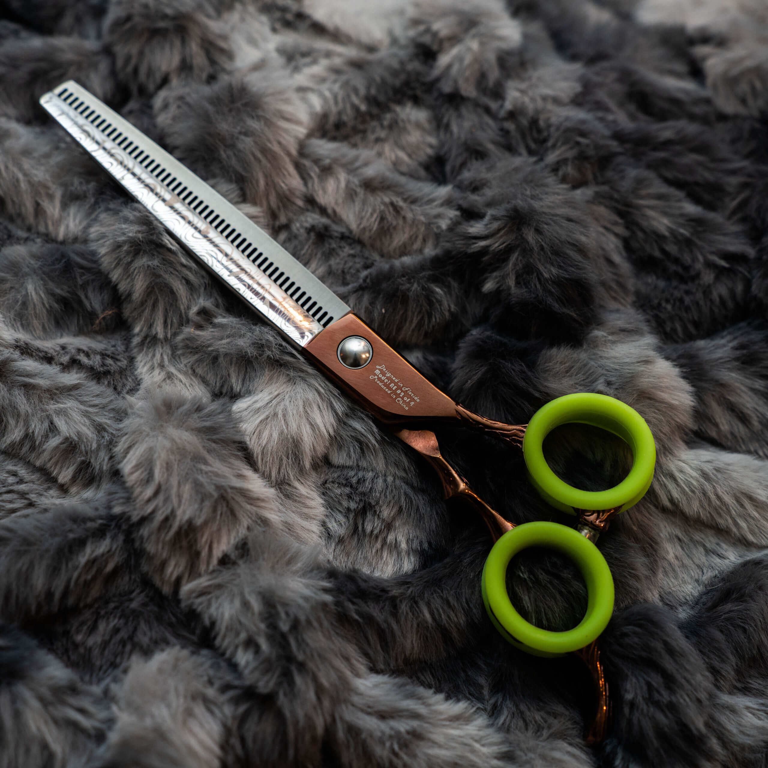 Dog Grooming shear Woodsman Thinner GroomBox