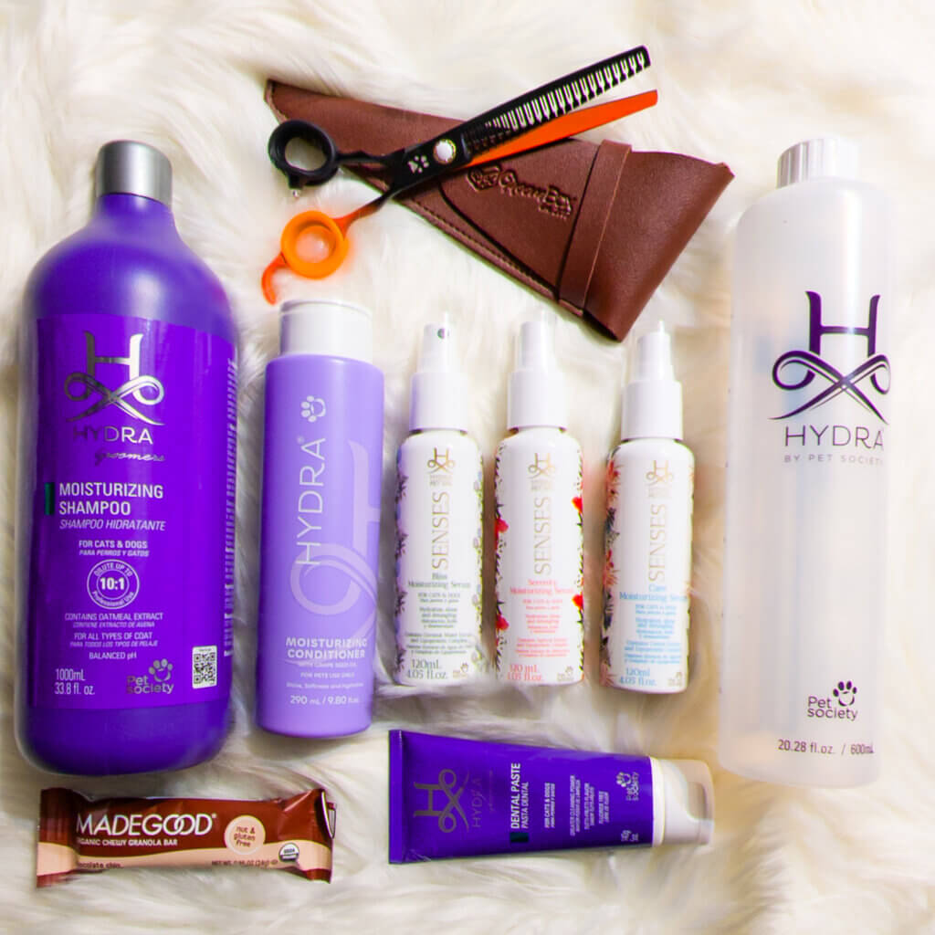 hydra dog grooming shampoo GroomBox Premium a subscription box for dog groomers.