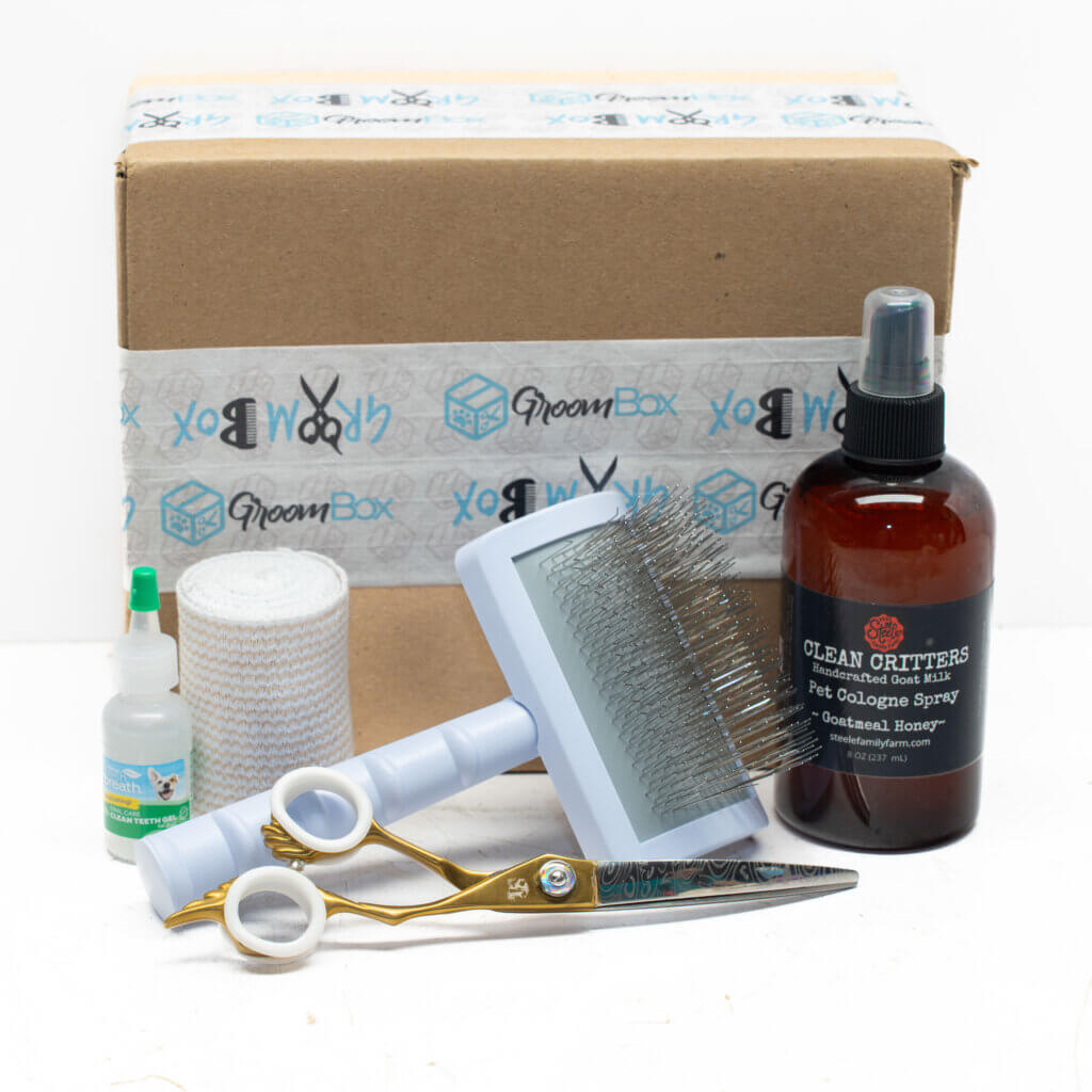 Detangling spray dog grooming shampoo GroomBox Premium a subscription box for dog groomers.