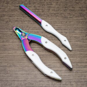Colorful nail clippers for professional dog groomers customised by GroomBox