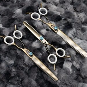 Swagger dog grooming finishing shears with reversible design for detailed blending and outline refinement.